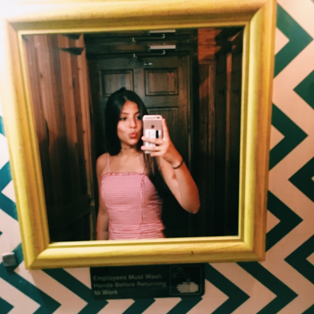 Meet your Posher, Veronica